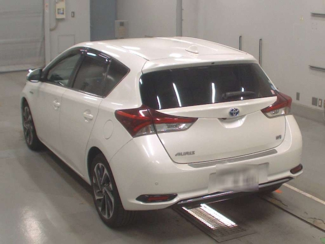 TOYOTA AURIS 2017
