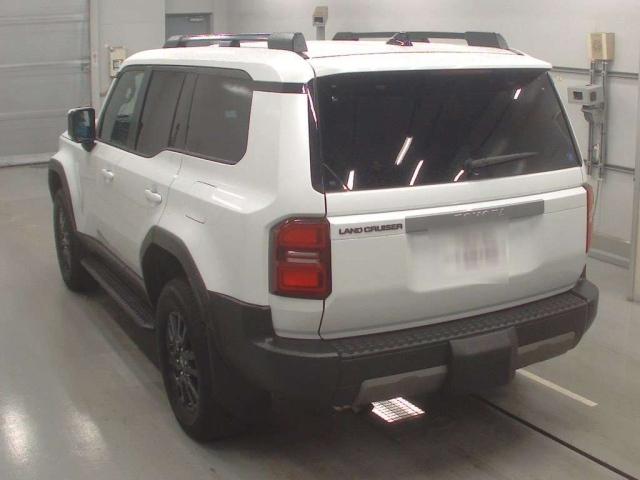 TOYOTA LAND CRUISER 2024
