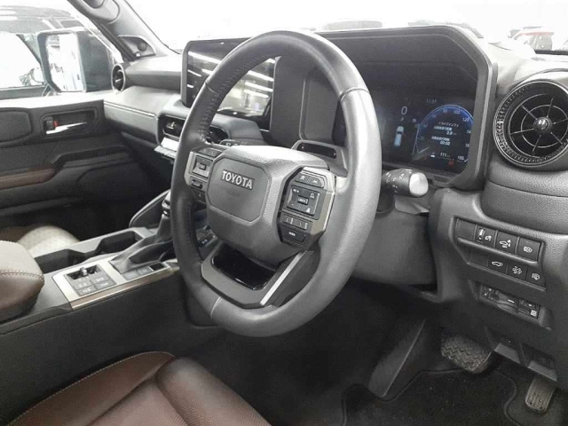 TOYOTA LAND CRUISER 2024