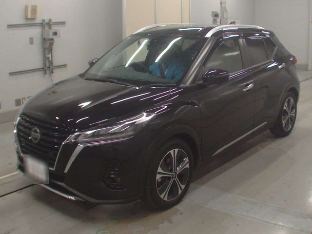 NISSAN KIX 2021