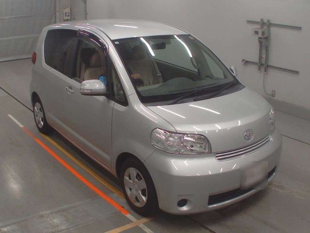 TOYOTA PORTE 2008