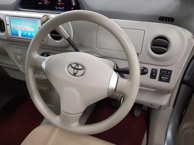 TOYOTA PORTE 2008