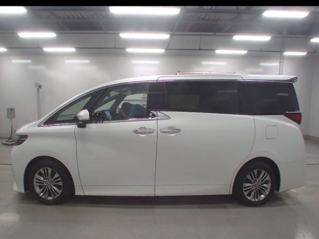 TOYOTA ALPHARD 2025