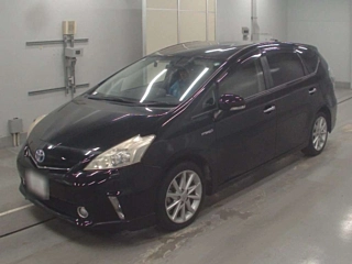 TOYOTA PRIUS ALPHA 2012