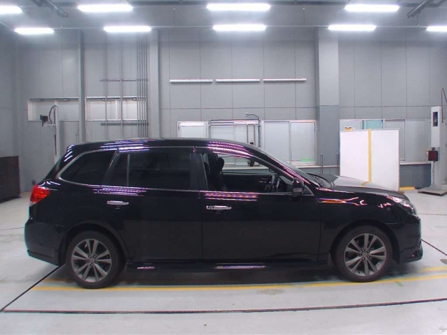 SUBARU LEGACY OUTBACK 2013