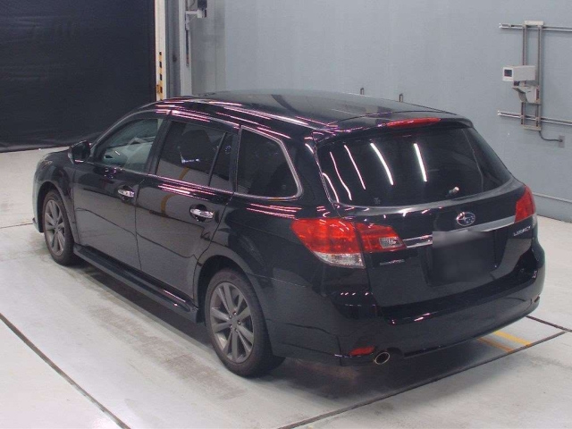 SUBARU LEGACY OUTBACK 2013