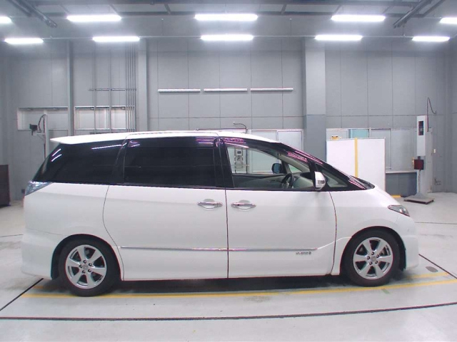 TOYOTA ESTIMA HYBRID 2010