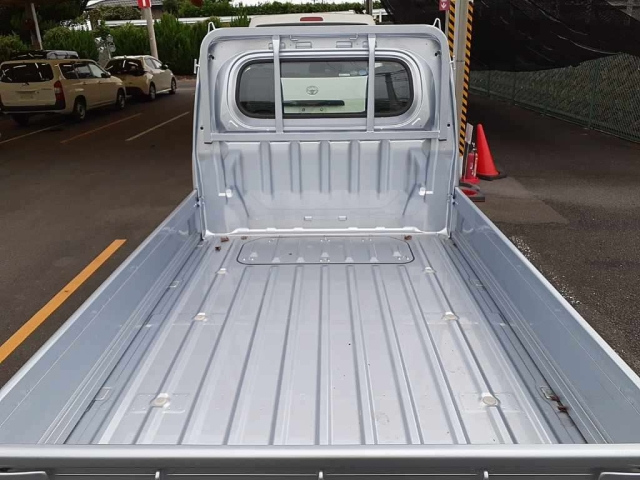 DAIHATSU HIJET TRUCK 2025