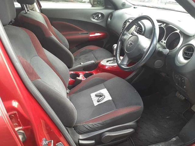 NISSAN JUKE 2012