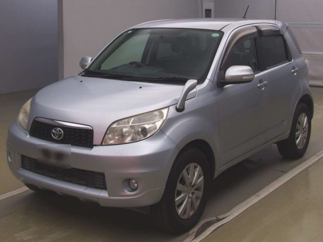 TOYOTA RUSH 2009