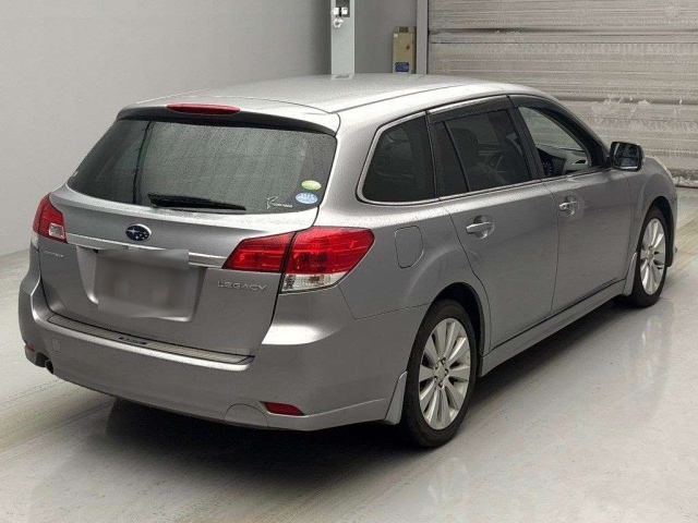 SUBARU LEGACY 2010