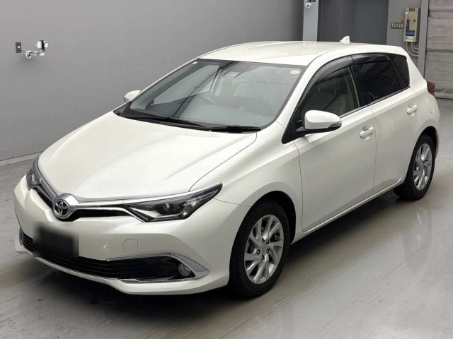 TOYOTA AURIS 2017