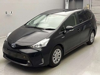 TOYOTA PRIUS ALPHA 2015