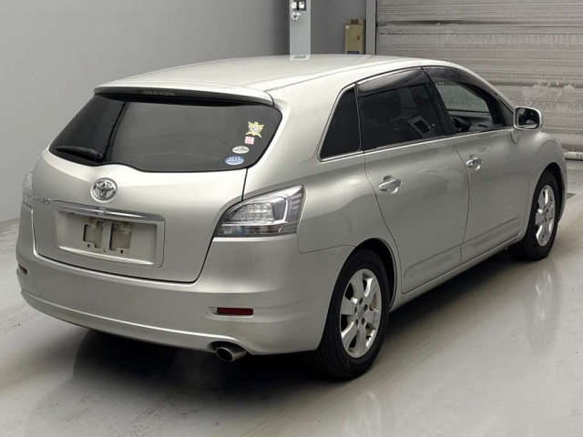 TOYOTA MARK X ZIO 2010