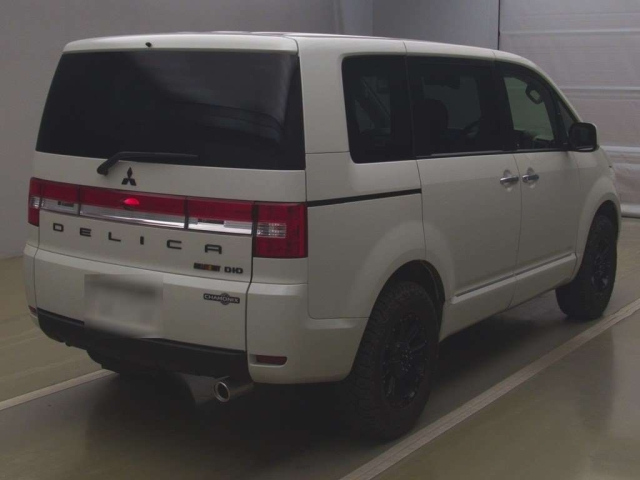 MITSUBISHI DELICA D5 2017