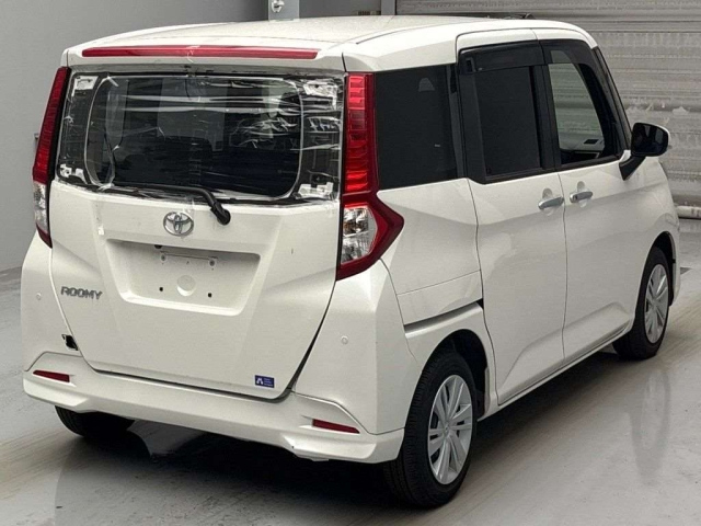 TOYOTA ROOMY 2024