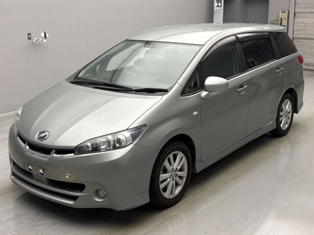 TOYOTA WISH 2009