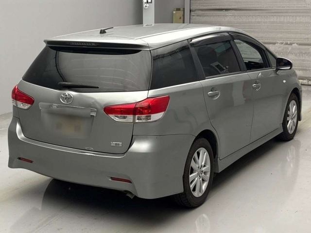 TOYOTA WISH 2009