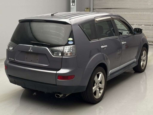 MITSUBISHI OUTLANDER 2008