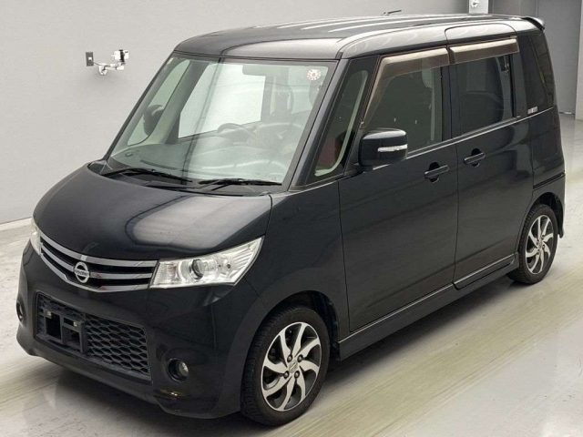 NISSAN ROOX 2012