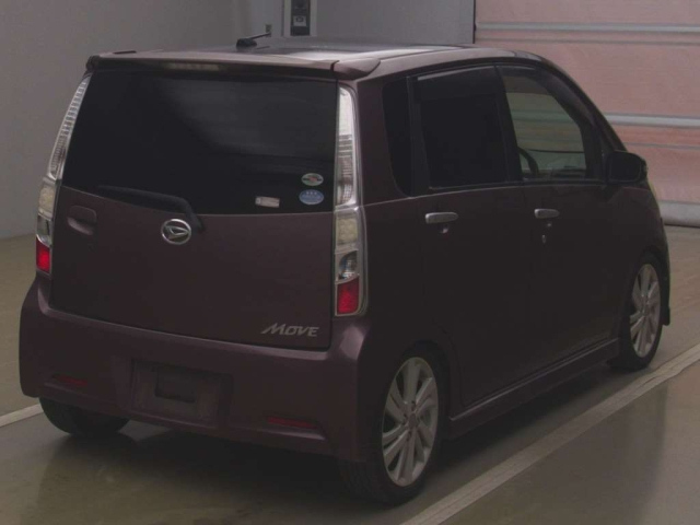 DAIHATSU MOVE 2011