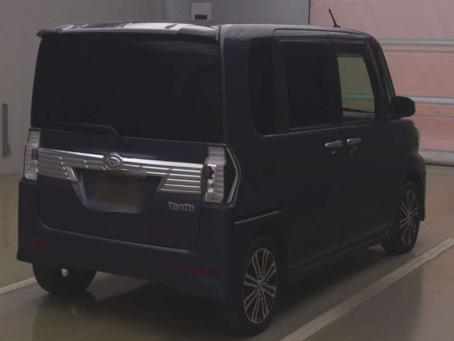 DAIHATSU TANTO 2016