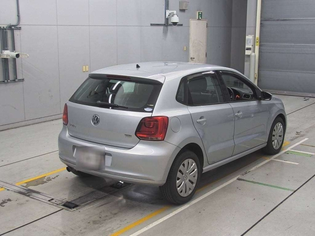 VOLKSWAGEN POLO 2011
