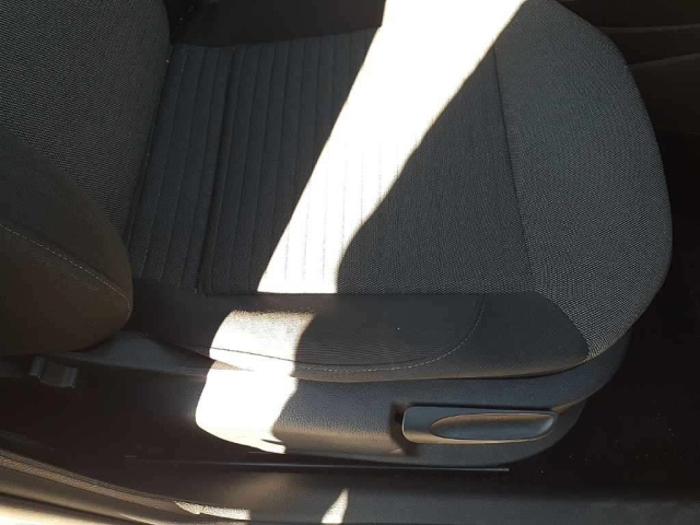 VOLKSWAGEN POLO 2011