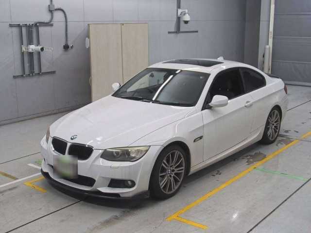 BMW 3 SERIES 2010