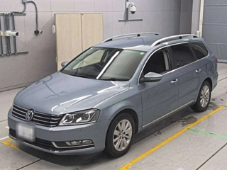 VOLKSWAGEN PASSAT VARIANT 2013