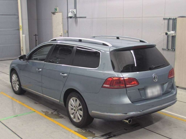 VOLKSWAGEN PASSAT VARIANT 2013