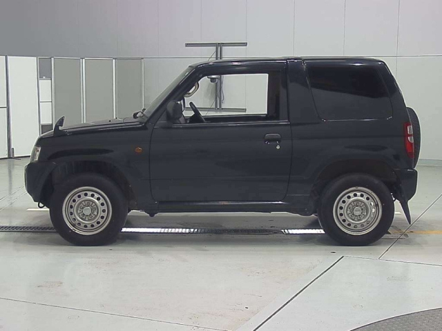 MITSUBISHI PAJERO MINI 2009