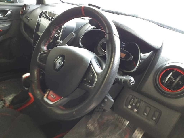 RENAULT LUTECIA 2016