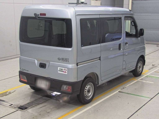 DAIHATSU HIJET VAN 2025
