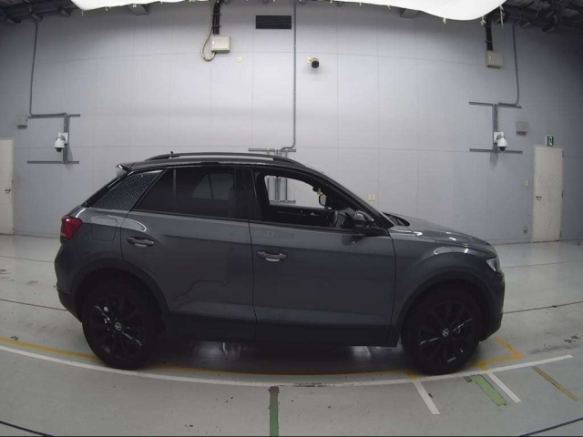 VOLKSWAGEN T-ROC 2022