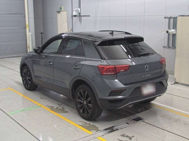 VOLKSWAGEN T-ROC 2022