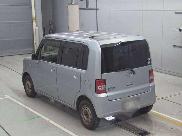 TOYOTA PIXIS SPACE 2013