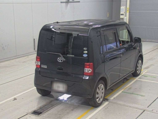 TOYOTA PIXIS SPACE 2012