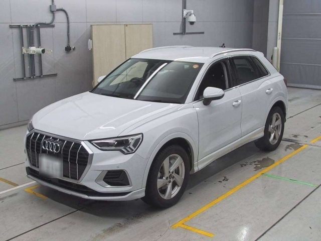 AUDI Q3 2021