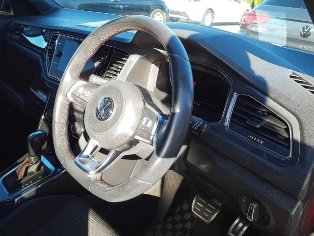 VOLKSWAGEN T-ROC 2021