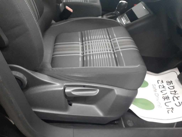 VOLKSWAGEN TIGUAN 2016