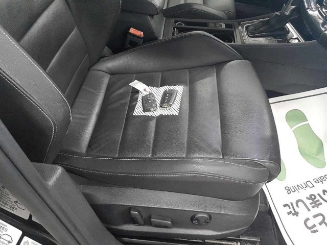 VOLKSWAGEN GOLF VARIANT 2015