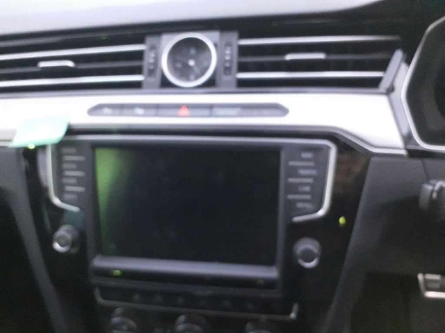 VOLKSWAGEN PASSAT VARIANT 2017