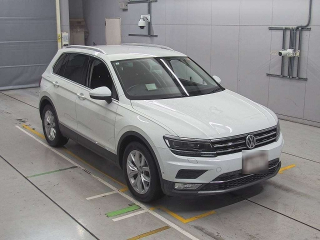 VOLKSWAGEN TIGUAN 2017