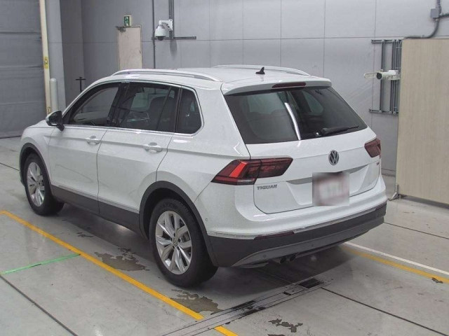 VOLKSWAGEN TIGUAN 2017