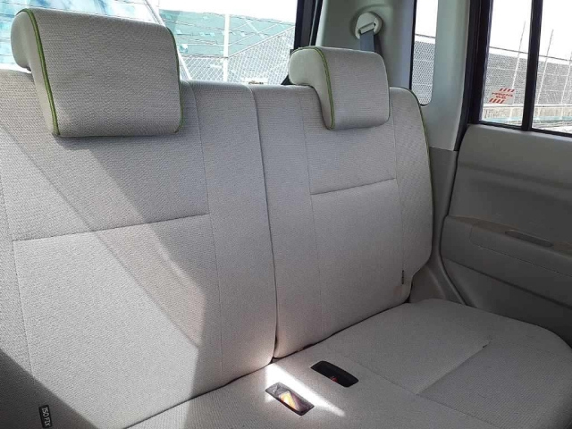 TOYOTA PIXIS SPACE 2013