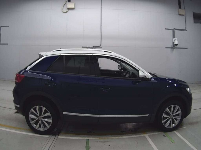 VOLKSWAGEN T-ROC 2020