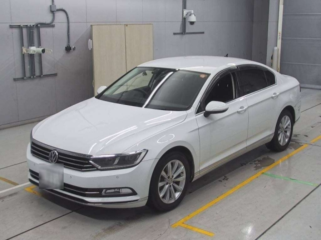VOLKSWAGEN PASSAT 2018