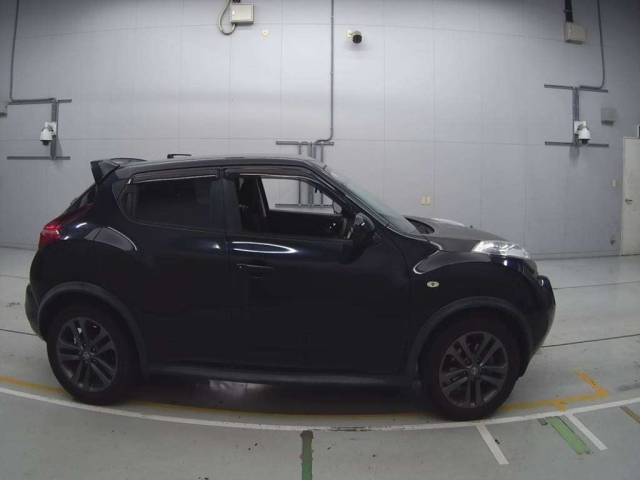 NISSAN JUKE 2012