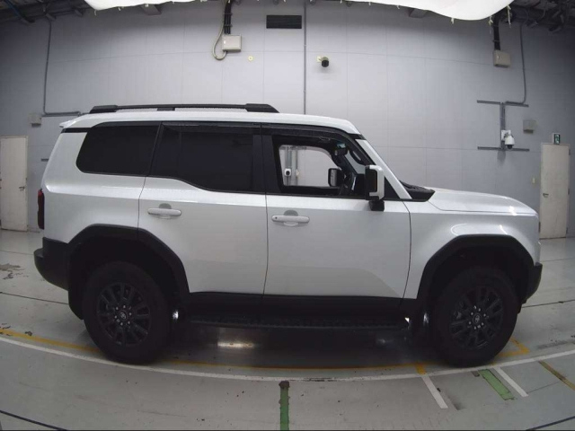 TOYOTA LAND CRUISER 2024